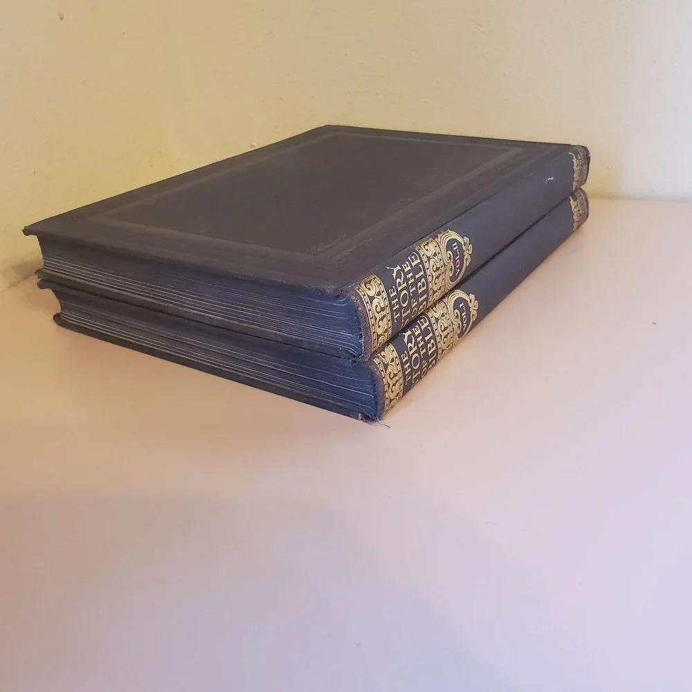 The Story Of The Bible Volumes 1 And 2 Waverley Book Co Staging‎ Decor Set